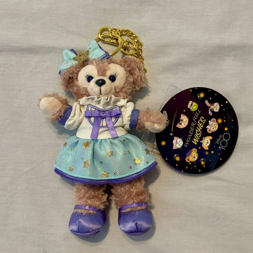 Disney100 Limited Shellie May Bear Keychain Edition